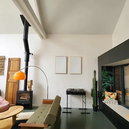 Appartement Loft Ludique Avec Piscine