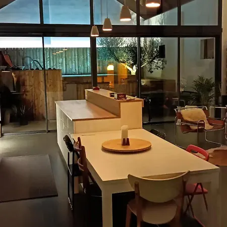 Loft Ludique Avec Piscine Apartment
