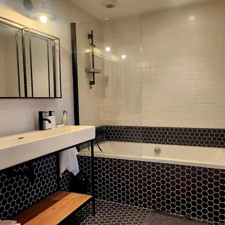Apartment Loft Ludique Avec Piscine
